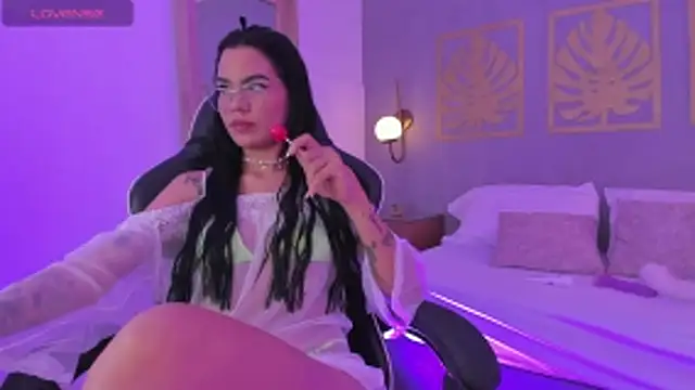 duna23  online show from 04-25-26, 12:30