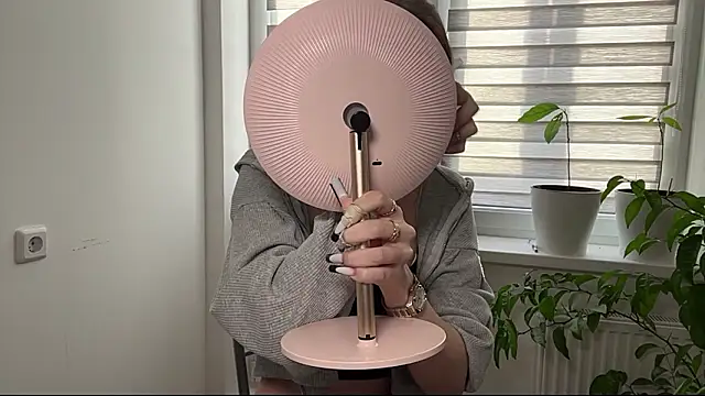 Snapshot of Sarahsolara chatting on 02-28-26, 02:07 Sarahsolara online show from 02-28-26, 02:07