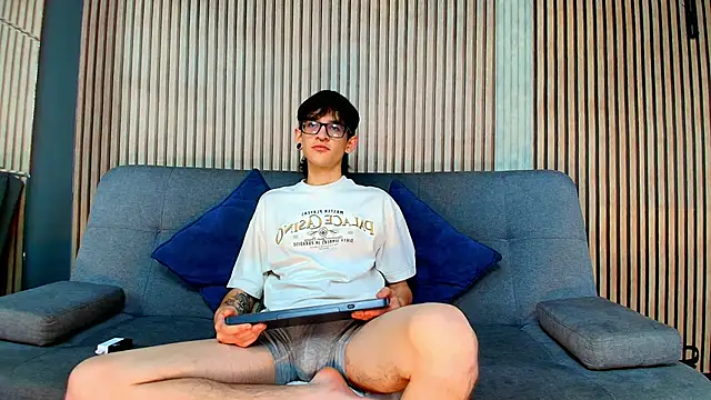 Snapshot of Jax_valentine chatting on 03-07-26, 06:38 Jax valentine online show from 03-07-26, 06:38