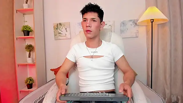 arlequiin  online show from 02-10-26, 08:57