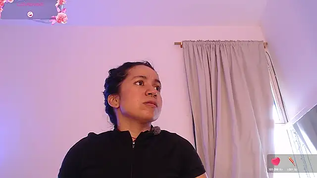 Snapshot of chiarafustox chatting on 02-05-26, 08:02 chiarafustox online show from 02-05-26, 08:02