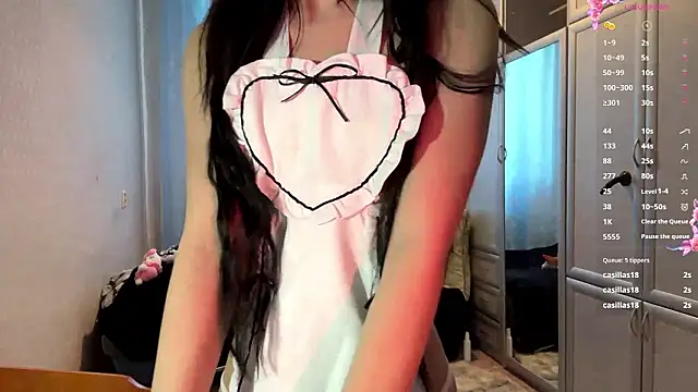 Snapshot of UrBabeLuna chatting on 03-08-26, 01:04 UrBabeLuna online show from 03-08-26, 01:04