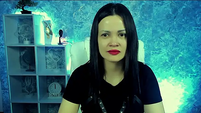 karolina robinson online show from 03-19-26, 07:56