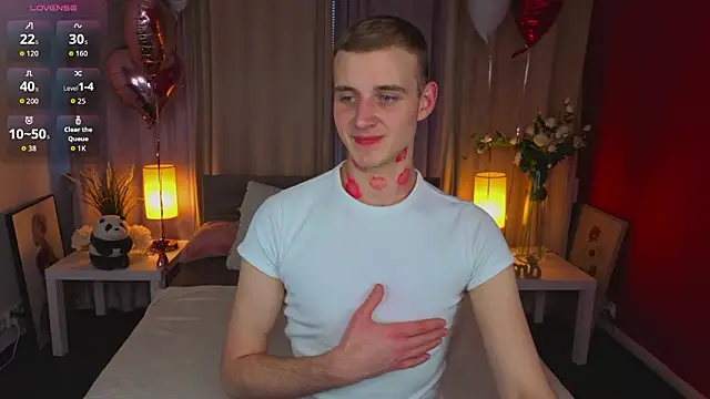 HereAlexColee online show from 02-14-26, 02:36