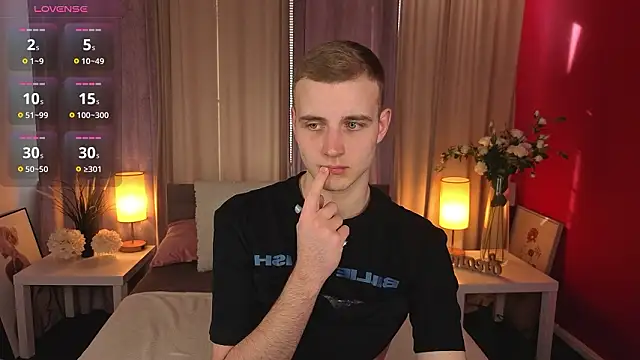 HereAlexColee online show from 03-09-26, 02:10