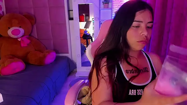 liany taylor online show from 03-07-26, 03:14