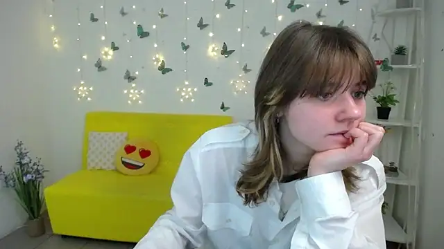 AnnaWest  online show from 03-07-26, 08:33