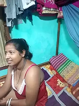 Snapshot of Your_deshibhabi25years chatting on 05-13-26, 09:55 Your deshibhabi25years online show from 05-13-26, 09:55