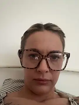 SophieSchmidt online show from 02-17-26, 12:01