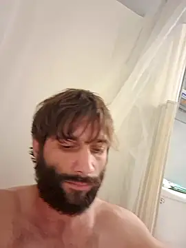 Snapshot of TrndSettr chatting on 03-05-26, 12:28 TrndSettr online show from 03-05-26, 12:28