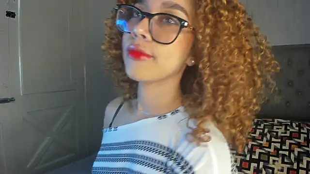 Sienna brunette online show from 04-15-26, 12:12