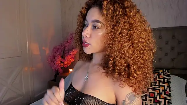 Snapshot of Sienna_brunette chatting on 05-15-26, 11:50 Sienna brunette online show from 05-15-26, 11:50