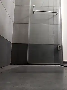 Rokuboii online show from 04-18-26, 05:44