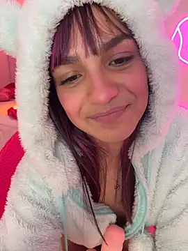 Snapshot of Kitty_madness chatting on 03-04-26, 08:15 Kitty madness online show from 03-04-26, 08:15