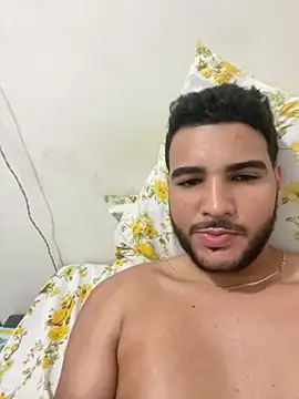 Snapshot of Henryzer7 chatting on 02-02-26, 05:06 Henryzer7 online show from 02-02-26, 05:06