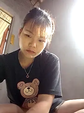 Snapshot of Beeio_diaeo chatting on 02-16-26, 01:35 Beeio diaeo online show from 02-16-26, 01:35