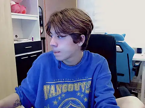 duvisex19 online show from 02-10-26, 08:46