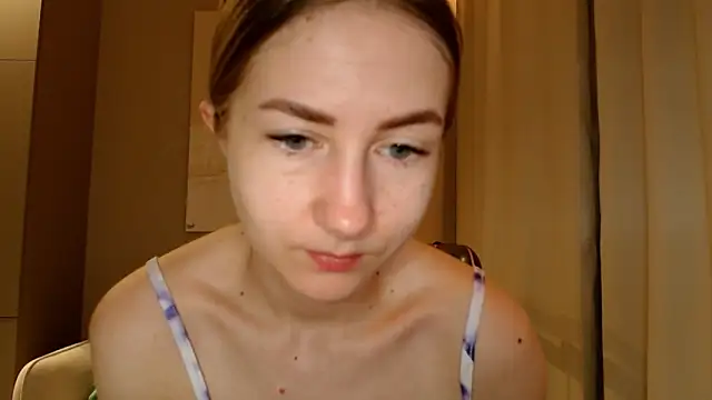 Snapshot of BluueSilk chatting on 01-17-25, 06:04 BluueSilk online show from 01-17-25, 06:04