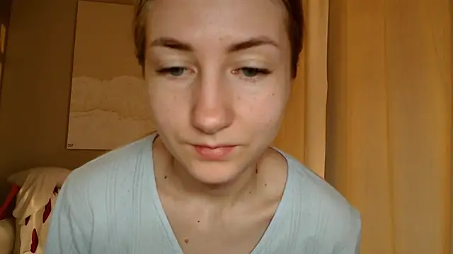 Snapshot of BluueSilk chatting on 02-08-25, 06:33 BluueSilk online show from 02-08-25, 06:33