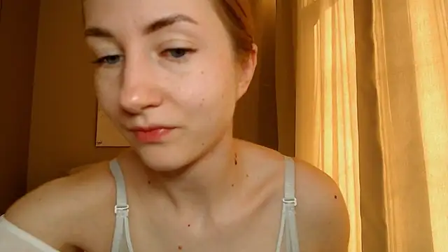 Snapshot of BluueSilk chatting on 02-10-25, 09:36 BluueSilk online show from 02-10-25, 09:36