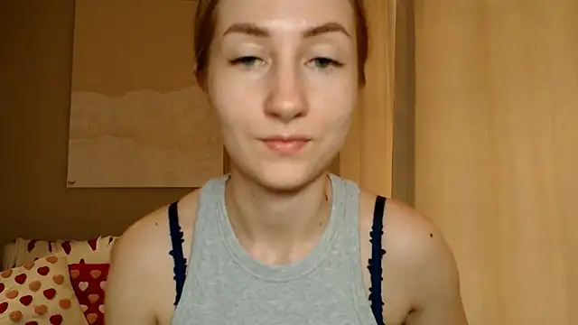 Snapshot of BluueSilk chatting on 02-15-25, 08:54 BluueSilk online show from 02-15-25, 08:54