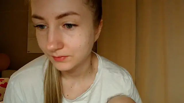 Snapshot of BluueSilk chatting on 03-12-25, 06:40 BluueSilk online show from 03-12-25, 06:40