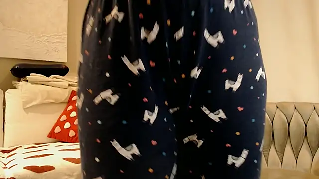 Snapshot of BluueSilk chatting on 03-15-25, 06:14 BluueSilk online show from 03-15-25, 06:14