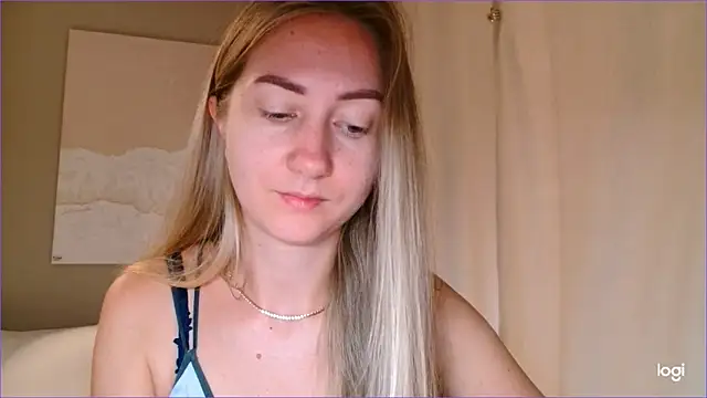 Snapshot of BluueSilk chatting on 09-25-25, 06:39 BluueSilk online show from 09-25-25, 06:39