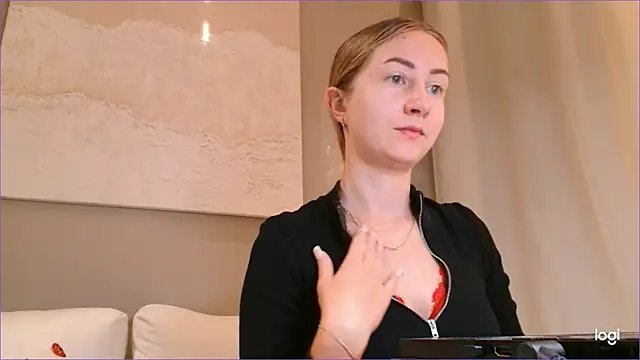 Snapshot of BluueSilk chatting on 09-27-25, 05:12 BluueSilk online show from 09-27-25, 05:12