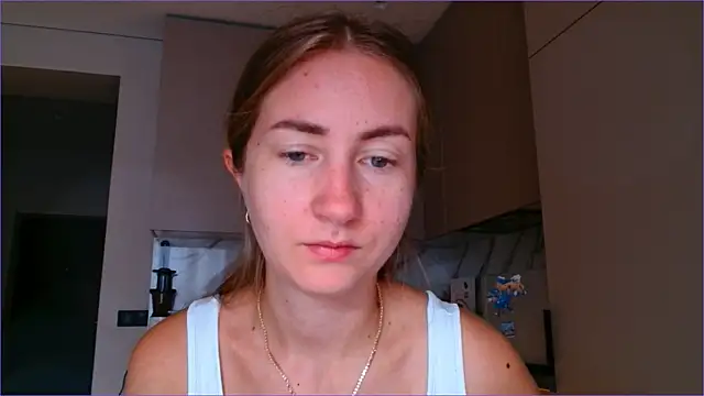 Snapshot of BluueSilk chatting on 10-27-25, 06:06 BluueSilk online show from 10-27-25, 06:06