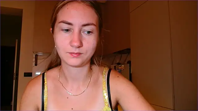 Snapshot of BluueSilk chatting on 11-05-25, 05:40 BluueSilk online show from 11-05-25, 05:40