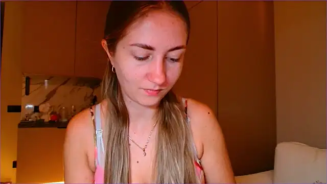 Snapshot of BluueSilk chatting on 11-28-25, 06:16 BluueSilk online show from 11-28-25, 06:16