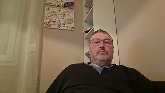 doudou310 online show from 02-16-26, 05:03