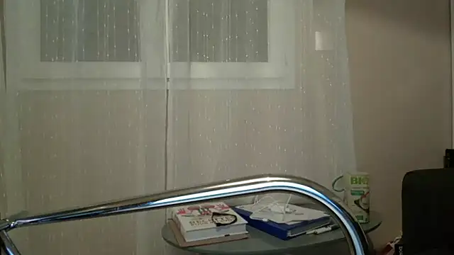 doudou310 online show from 04-10-26, 03:45