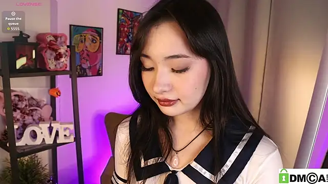 Noiry Vuvez online show from 04-23-26, 08:11