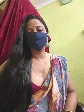 Snapshot of kashish_bhabhi chatting on 04-16-26, 10:49 kashish bhabhi online show from 04-16-26, 10:49