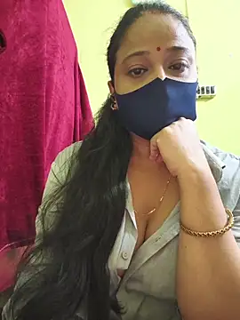 Snapshot of kashish_bhabhi chatting on 05-21-26, 06:37 kashish bhabhi online show from 05-21-26, 06:37