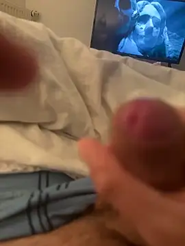 Snapshot of bebou_5555 chatting on 03-15-26, 09:43 bebou 5555 online show from 03-15-26, 09:43