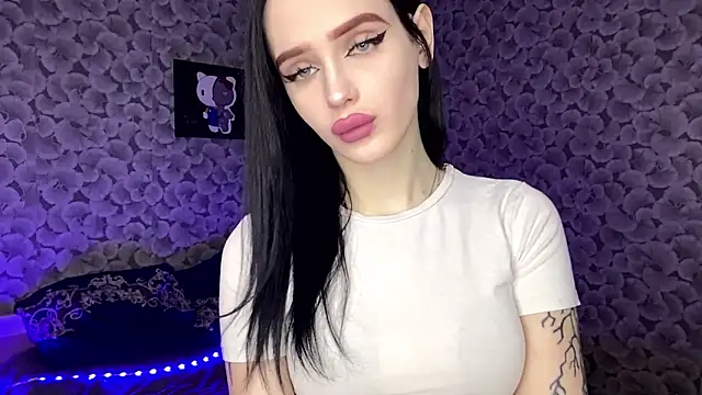 IeshaOsorio online show from 03-12-26, 06:30