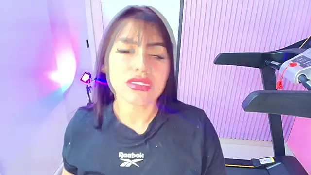 NaomiAmazing01 online show from 05-31-26, 01:14