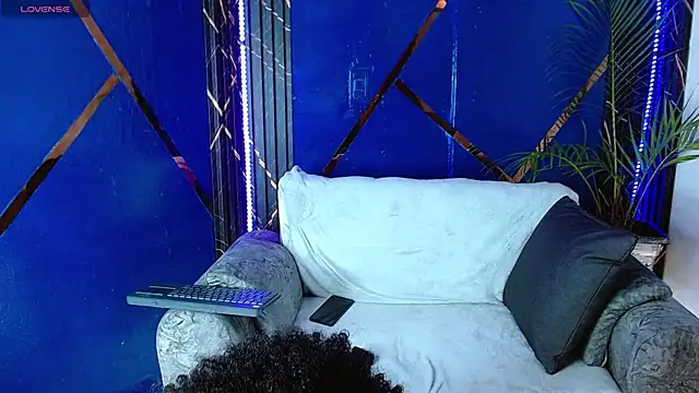 Walkers05 online show from 04-27-26, 05:44