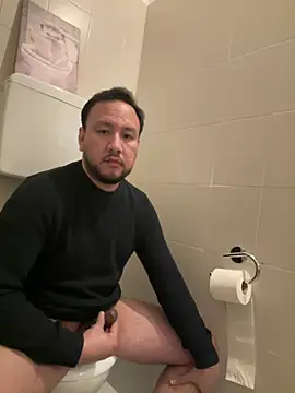 Snapshot of latinocalientehot chatting on 03-09-26, 08:13 latinocalientehot online show from 03-09-26, 08:13