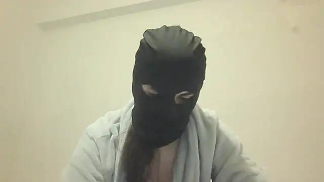 Snapshot of MissMaxime chatting on 03-09-26, 11:09 MissMaxime online show from 03-09-26, 11:09