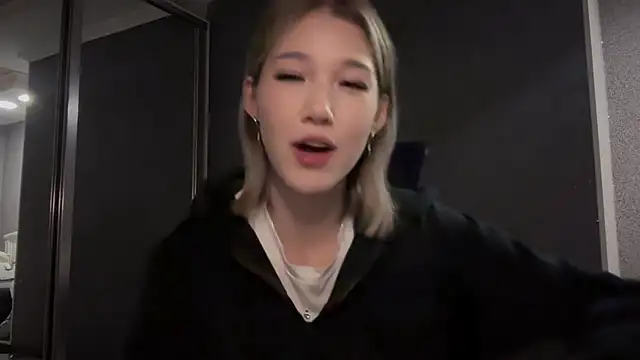 lilXdomiii online show from 03-23-26, 06:56