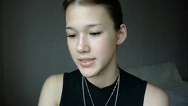 Snapshot of lilXdomiii chatting on 05-30-26, 12:24 lilXdomiii online show from 05-30-26, 12:24