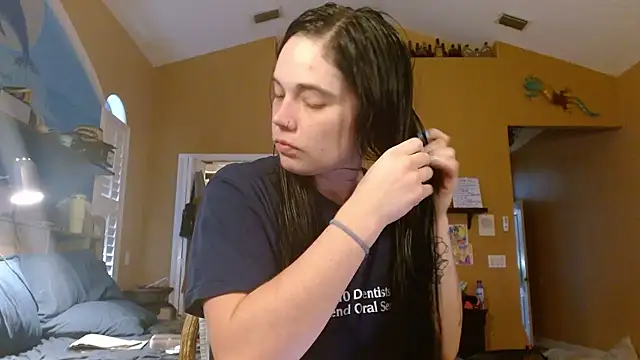 ahungkittykat online show from 04-06-26, 02:40