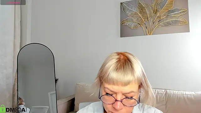 Ann Annise online show from 03-10-26, 01:21