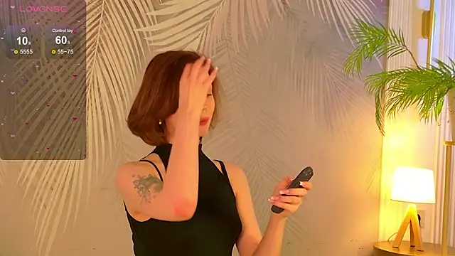 VivanWestwood online show from 02-27-26, 05:13