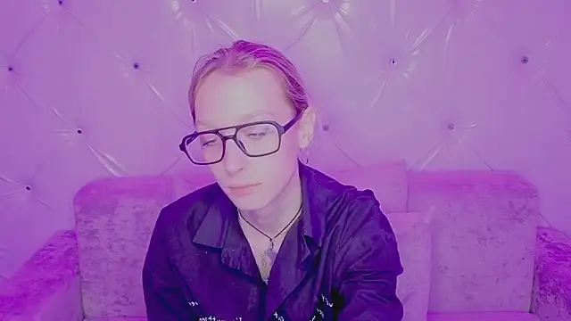 Akiro Kim7 online show from 03-12-26, 02:18