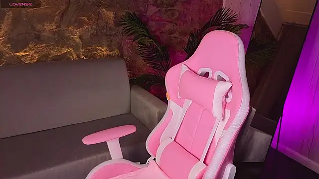 Candy Lir online show from 02-14-26, 09:06